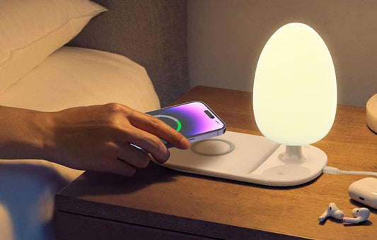 Create a Smart Bedroom with These 8 Modern Essentials 🌙🏡