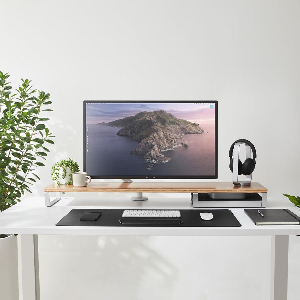 8 Small Desk Accessories That Make a Big Difference ✨🖥️