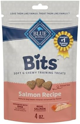 Blue Buffalo Bits Salmon Training Treats, 4 oz by BlueBuffaloCompanyLtd