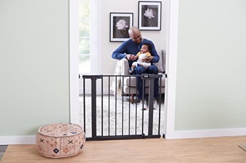 Safety 1st Easy Install 28'' Walk Thru Gate, Fits Between 29'' and 38'', Black, 1-Pack,(GA105CBLK) - Image 5