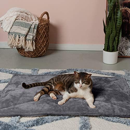 Furhaven ThermaNAP Self-Warming Cat Bed for Indoor Cats & Large/Medium Dogs, Washable & Reflects Body Heat - Quilted Faux Fur Reflective Bed Mat - Gray, Large - Image 3