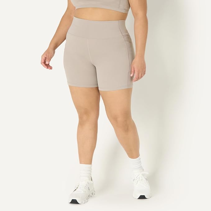 Amazon Essentials Women's Active FormFlex Buttery Soft High Waist Biker Shorts - Image 3
