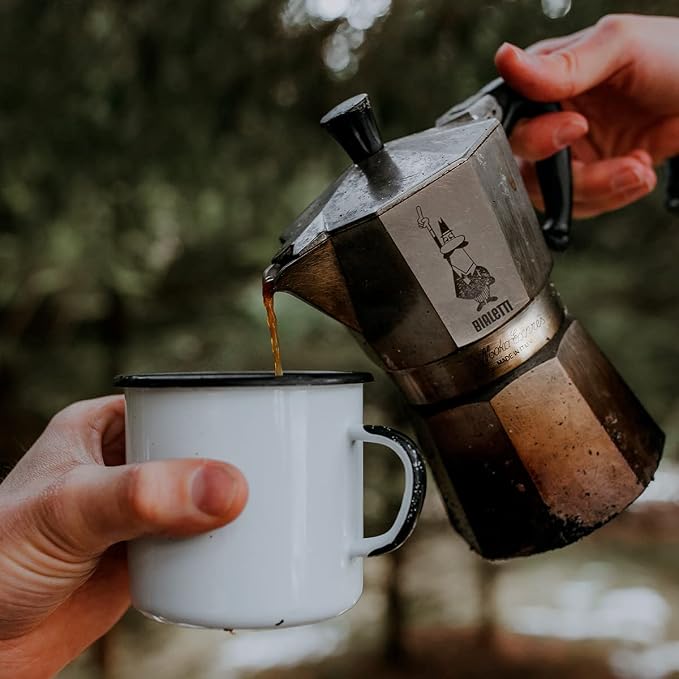Bialetti - Moka Espress: Iconic Stovetop Espresso Maker, Makes Real Italian Coffee, Moka Pot 6 Cups (6 Oz), Aluminium, Silver - Image 12