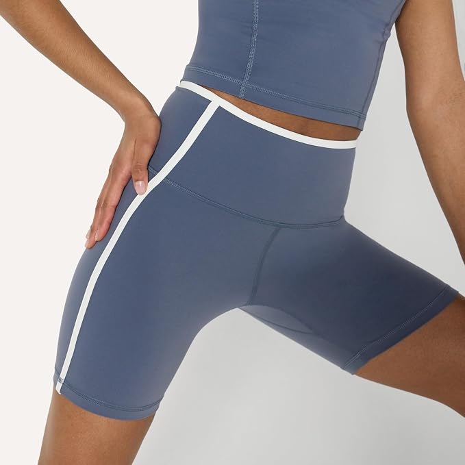 Amazon Essentials Women's Active FormFlex Buttery Soft High Waist Biker Shorts - Image 3