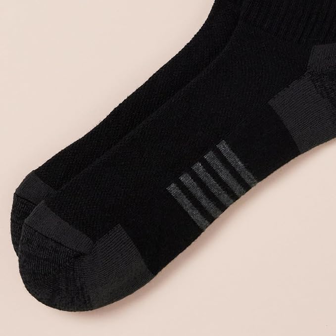 Amazon Essentials Men's Athletic Ankle Socks, Cushioned with Arch Support, Moisture Wicking - Image 3