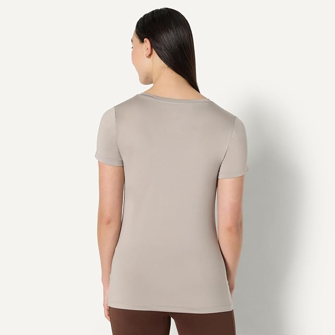 Amazon Essentials Women's Active Quick Dry Tech Stretch Short-Sleeve V-Neck T-Shirt (Available in Plus Size), Pack of 2 - Image 3