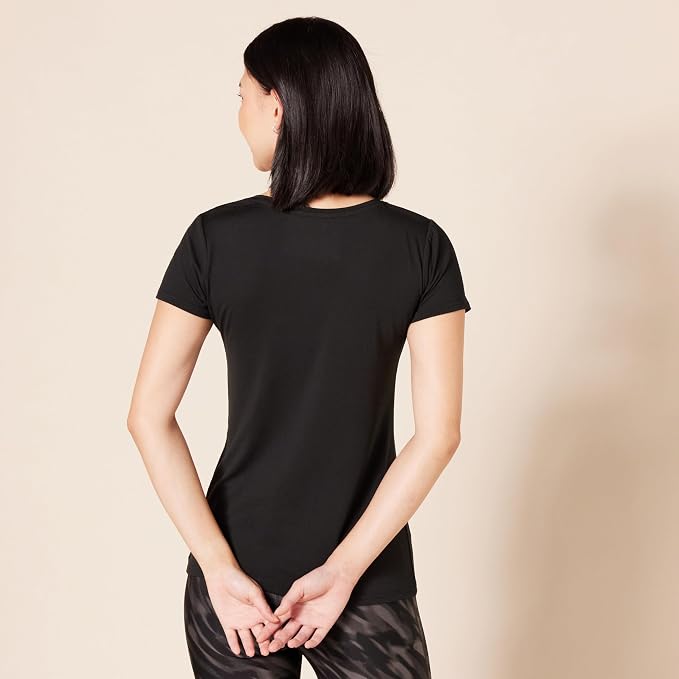 Amazon Essentials Women's Active Quick Dry Tech Stretch Short-Sleeve V-Neck T-Shirt (Available in Plus Size), Pack of 2 - Image 4