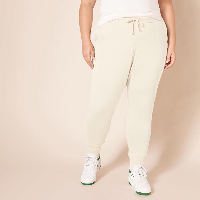 Amazon Essentials Women's Fleece Jogger Sweatpant (Available in Plus Size) - Image 6