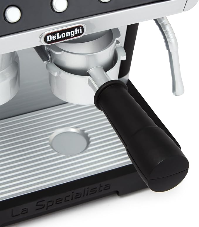 Casdon De'Longhi Toys Barista Coffee Machine. Toy Kitchen Playset for Kids with Moving Parts, Realistic Sounds and Magic Coffee Reveal. For Children Aged 3+, Silver, Black - Image 10