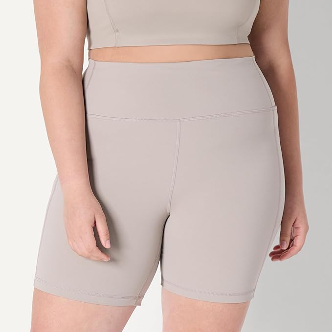 Amazon Essentials Women's Active FormFlex Buttery Soft High Waist Biker Shorts - Image 3