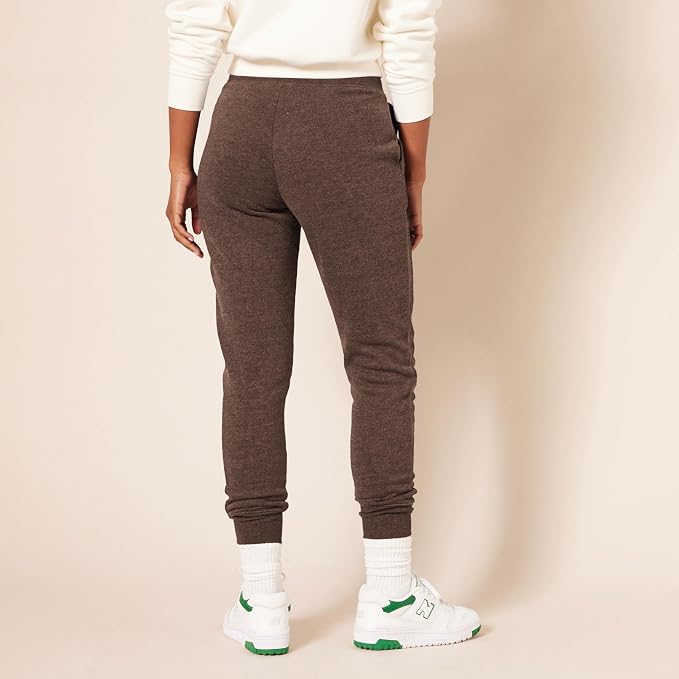 Amazon Essentials Women's Fleece Jogger Sweatpant (Available in Plus Size) - Image 2