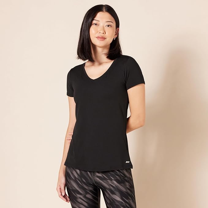 Amazon Essentials Women's Active Quick Dry Tech Stretch Short-Sleeve V-Neck T-Shirt (Available in Plus Size), Pack of 2 - Image 3