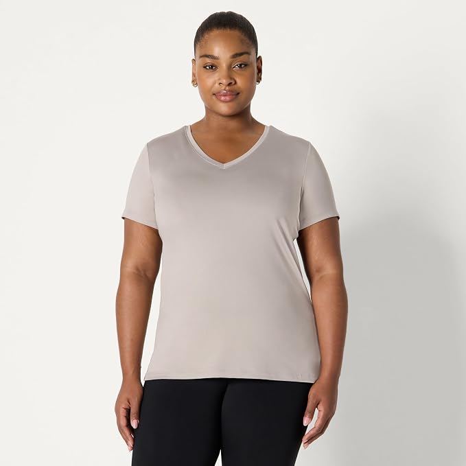 Amazon Essentials Women's Active Quick Dry Tech Stretch Short-Sleeve V-Neck T-Shirt (Available in Plus Size), Pack of 2 - Image 6