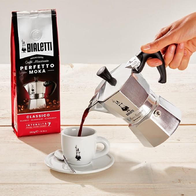Bialetti - Moka Espress: Iconic Stovetop Espresso Maker, Makes Real Italian Coffee, Moka Pot 6 Cups (6 Oz), Aluminium, Silver - Image 3