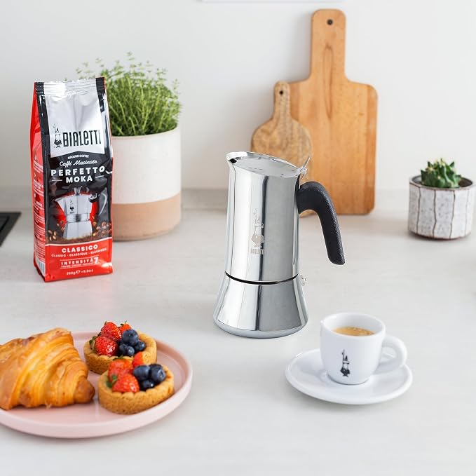 Bialetti - New Venus Induction, Stovetop Coffee Maker, Suitable for all Types of Hobs, Stainless Steel, 4 Cups (5.7 Oz), Silver - Image 5